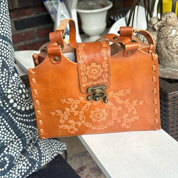 Vintage Handbags - NWOT Hand Tooled Leather Bag